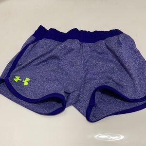 Girls size 5 Under Armour shorts